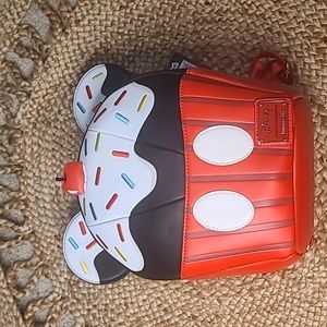 ✨️New✨️ Loungefly oh boy Micky Cupcake Mini Backpack